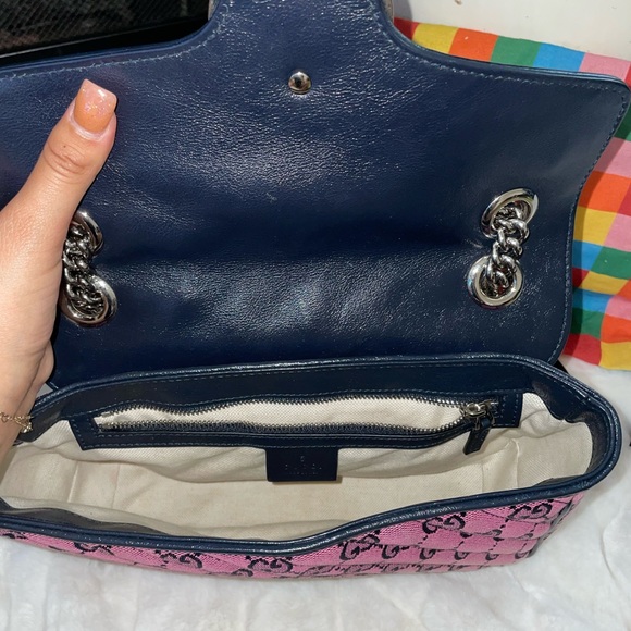 SOLD!! Gucci Marmont Small - Picture 5 of 9